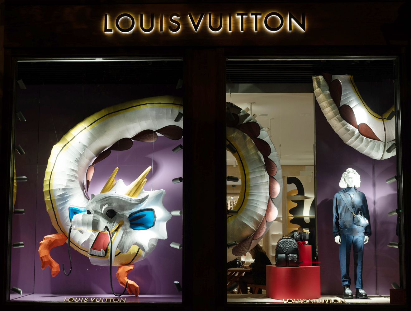 Louis Vuitton  - Installation by Mathilde Nivet 